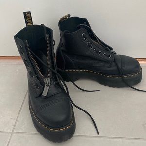 Womens Dr Martens Sinclair